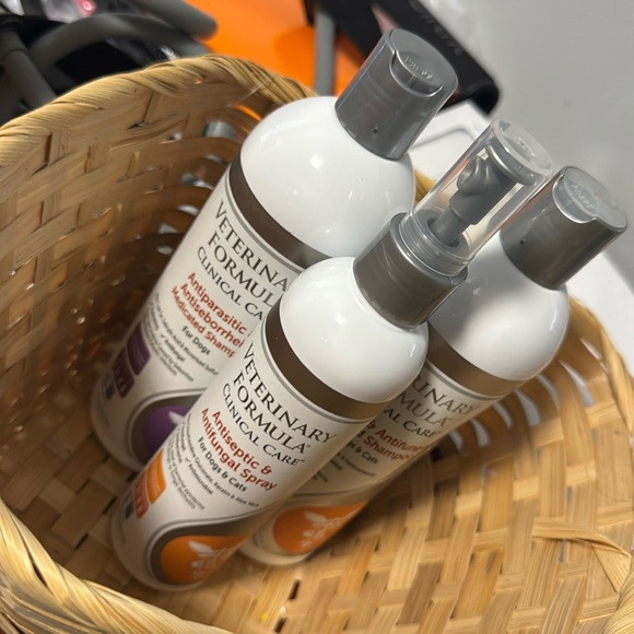 Veterinary formula clinical care - Picture 1 of 5